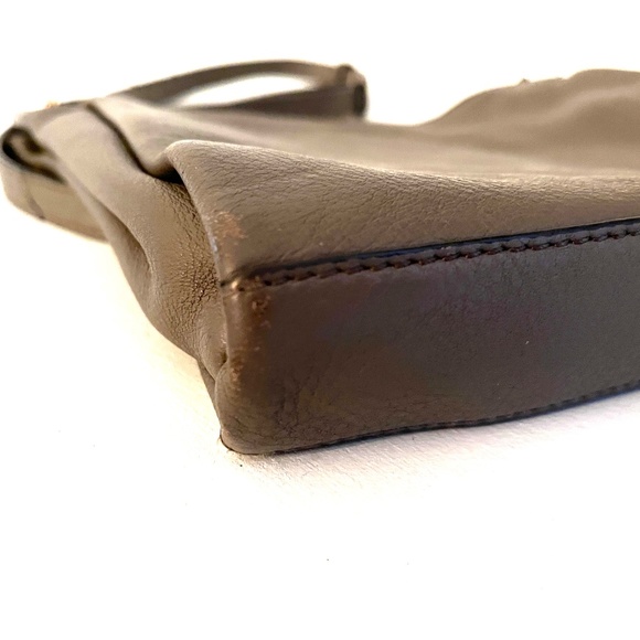 😍🌻 Vince Camuto New York Grey Leather Crossbody Bag - Picture 8 of 14